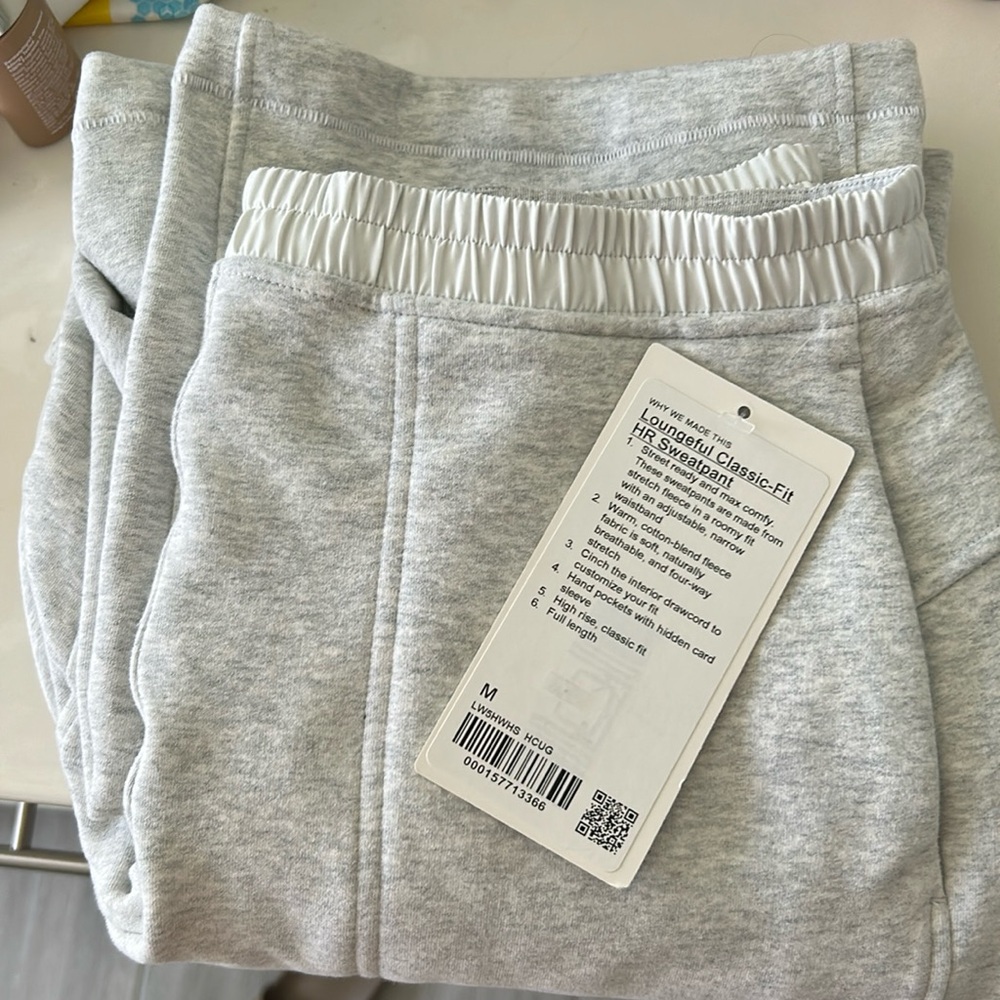 Lululemon loungeful Classic Fit High-Rise Sweatpant
